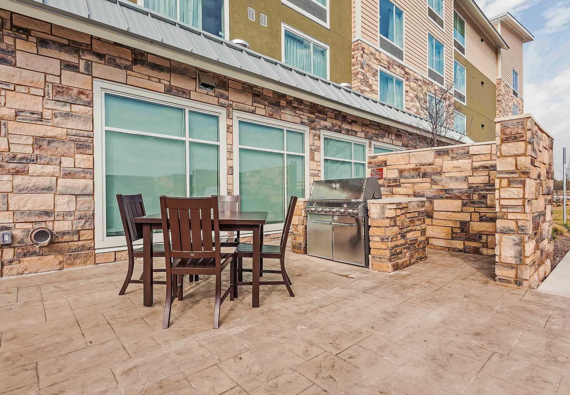 Towneplace Suites By Marriott Austin Parmer/Tech Ridge Exterior photo